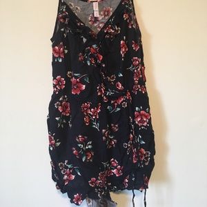 Xhiliration medium floral romper